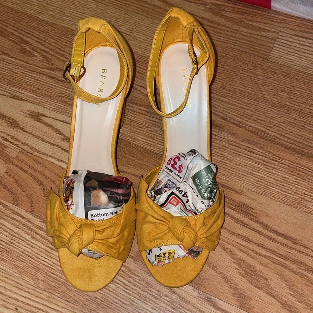 BAMBOO Mustard Yellow Heels with Bow Accent - Picture 2 of 15